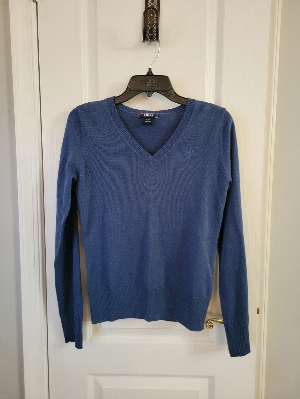 Ariat Ramiro Blue Merino Wool Blend V-Neck Sweater Size Medium Equestrian